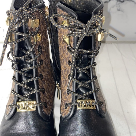 Michael Kors Stylish Black and Brown Girls Boots,HASKELL Size 3 Ankle Boots, mid - Picture 8 of 8
